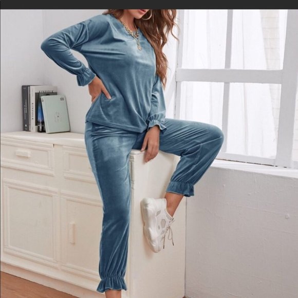 🖤Velvet Lounge Set - Picture 5 of 12